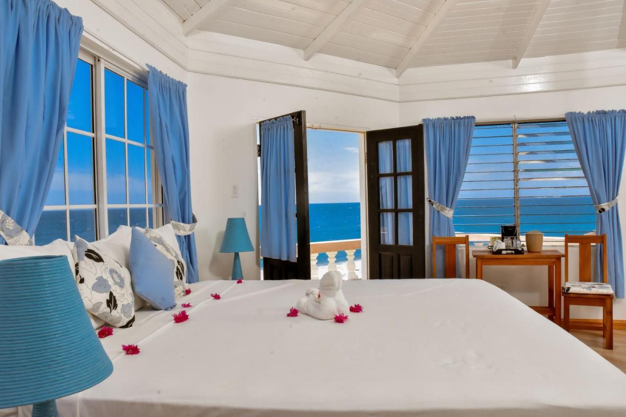 Beyond Sunset Resort & Villas Treasure Beach Exteriör bild