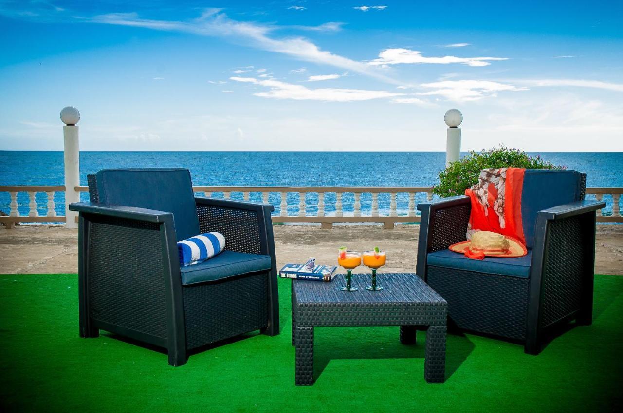 Beyond Sunset Resort & Villas Treasure Beach Exteriör bild